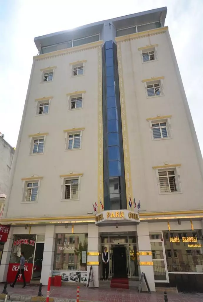 903278hotel dimet park van turkey_shabavizparvaz_21.jpg